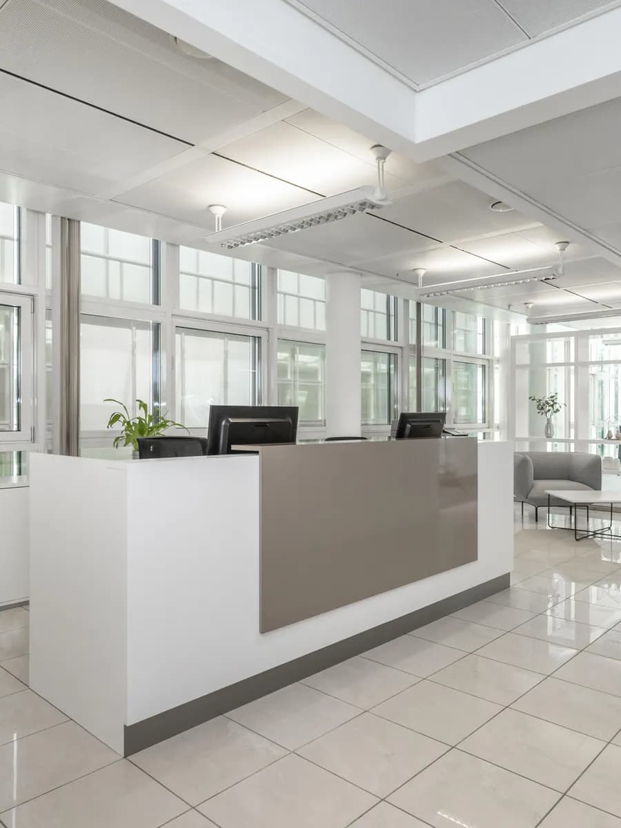 Gewerbeimmobilie mieten in Wien – 1 796 m²