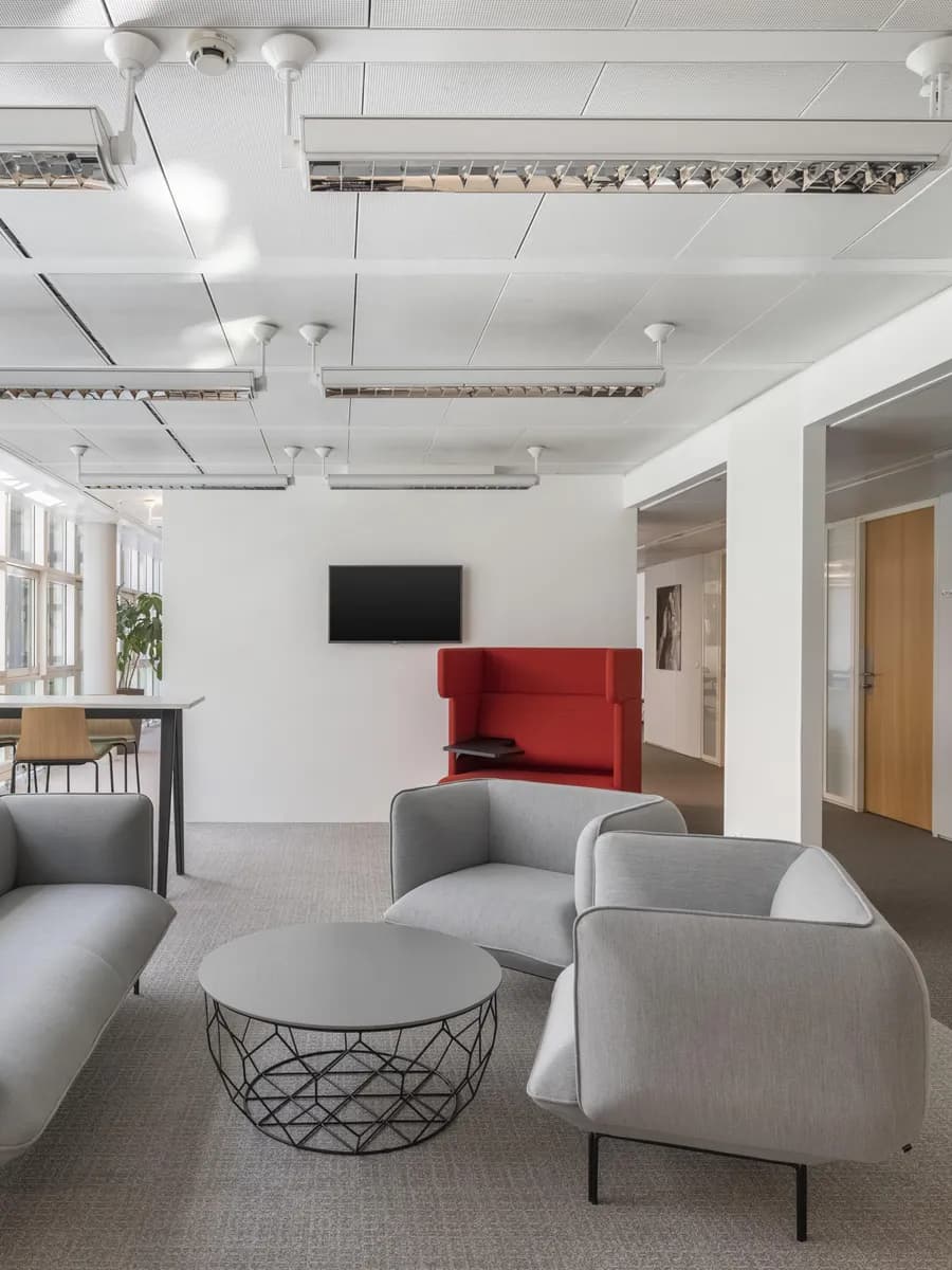 Gewerbeimmobilie mieten in Wien – 1 796 m² – Bild 2 von 9