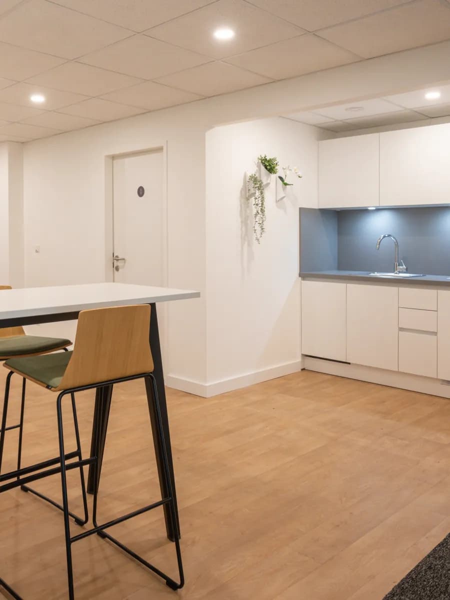 Gewerbeimmobilie mieten in Wien – 1 378 m² – Bild 9 von 9
