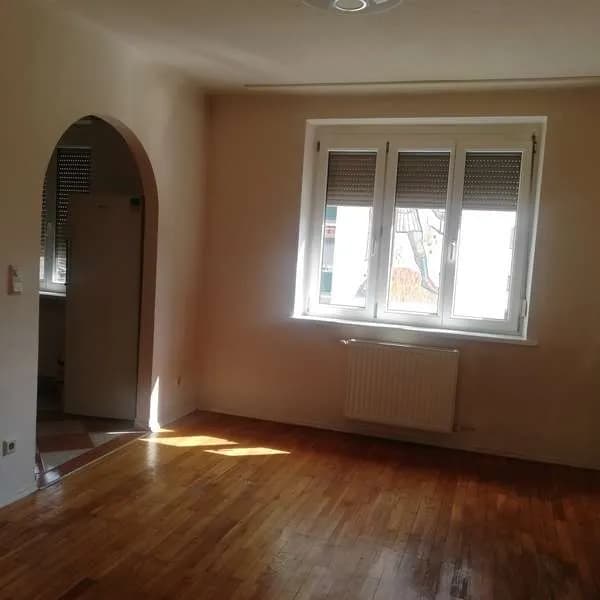 3-Zimmer-Wohnung kaufen in Wiener Neustadt – 73 m², € 148.000 – Bild 1 von 11