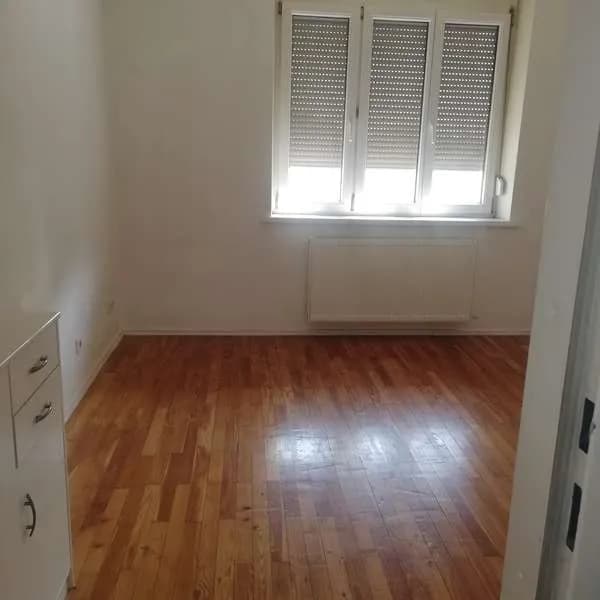 3-Zimmer-Wohnung kaufen in Wiener Neustadt – 73 m², € 148.000 – Bild 8 von 11