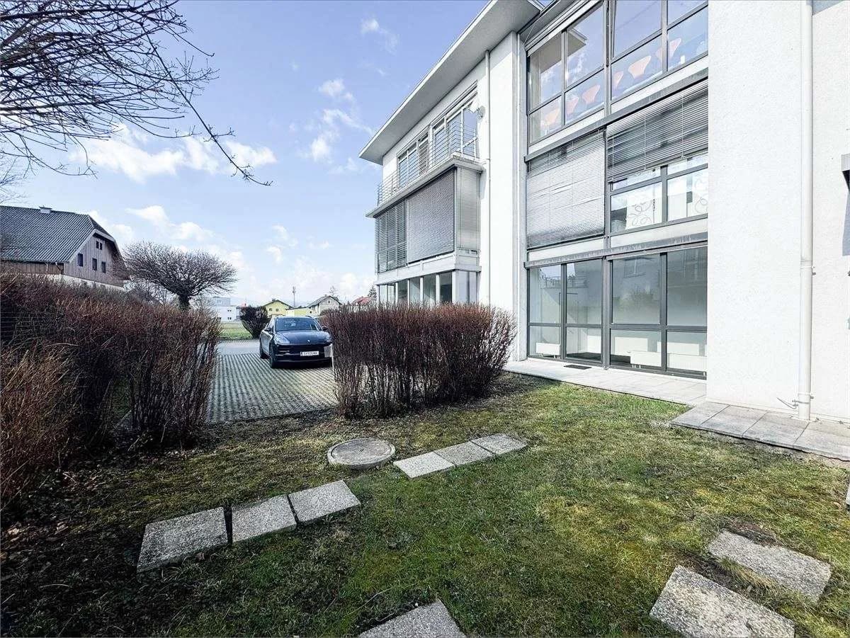 4-Zimmer-Gewerbeimmobilie mieten in Salzburg Stadt – 95 m², € 1.896 – Bild 8 von 11
