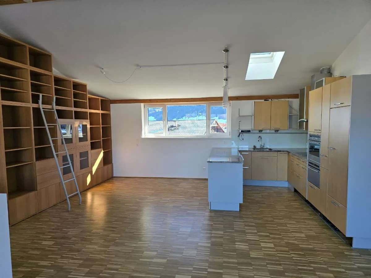 4-Zimmer-Wohnung mieten in Innsbruck-Land – 94 m², € 1.718 – Bild 1 von 11