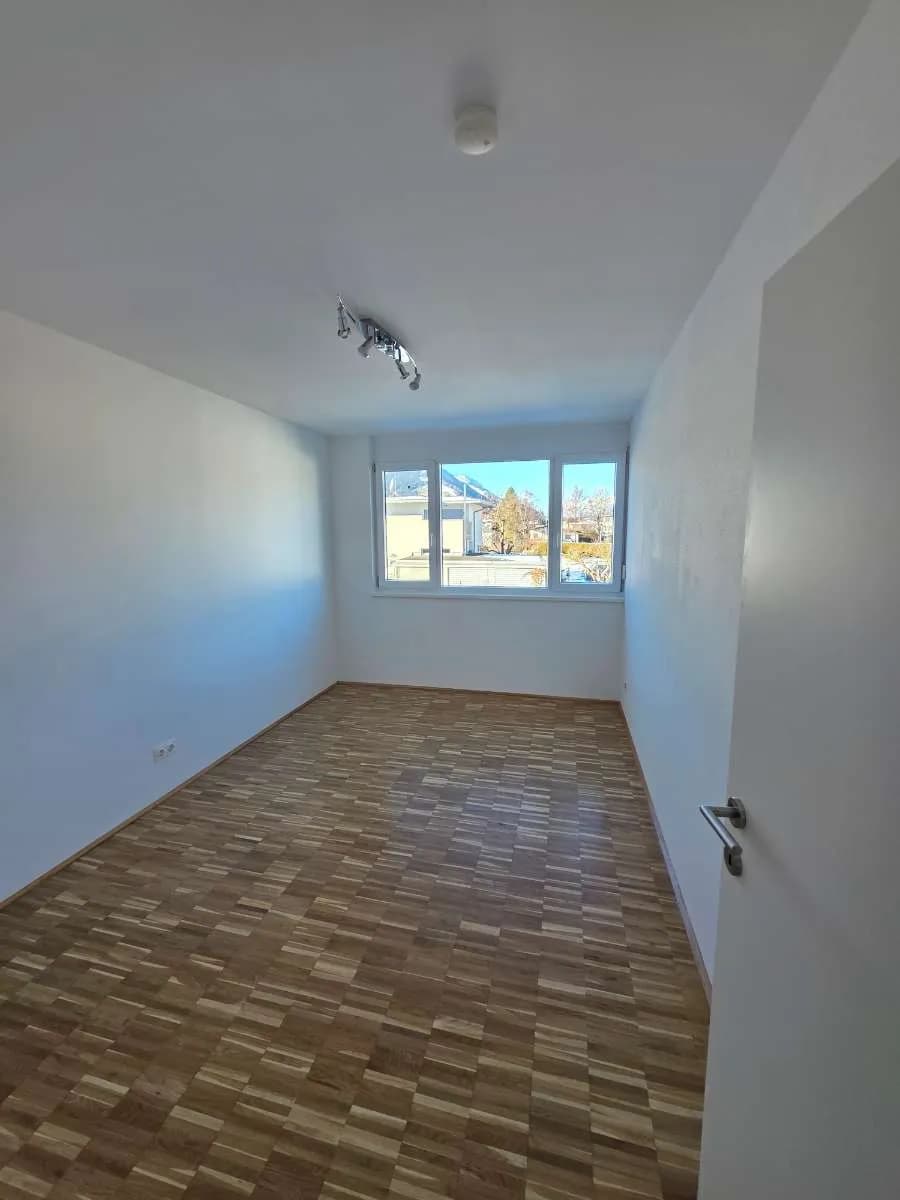 4-Zimmer-Wohnung mieten in Innsbruck-Land – 94 m², € 1.718 – Bild 2 von 11