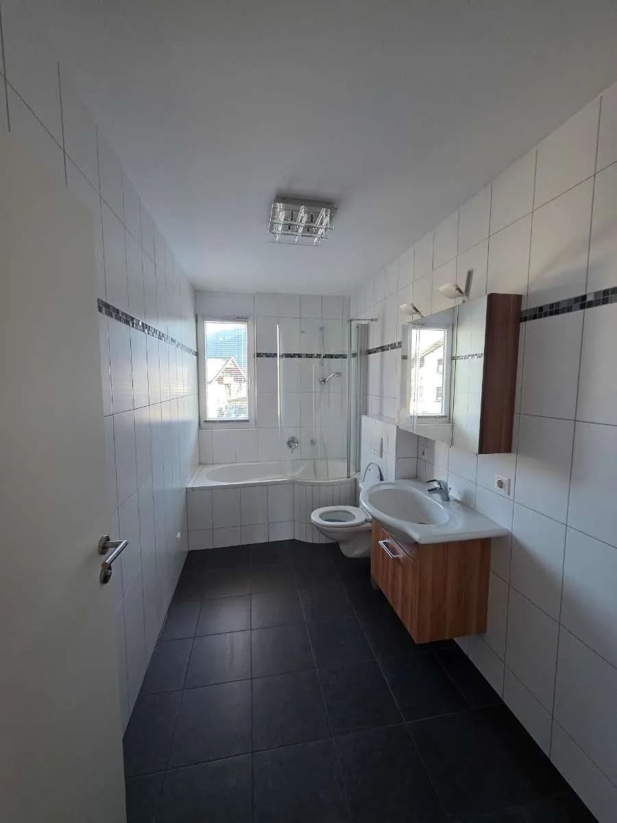 4-Zimmer-Wohnung mieten in Innsbruck-Land – 94 m², € 1.718 – Bild 5 von 11