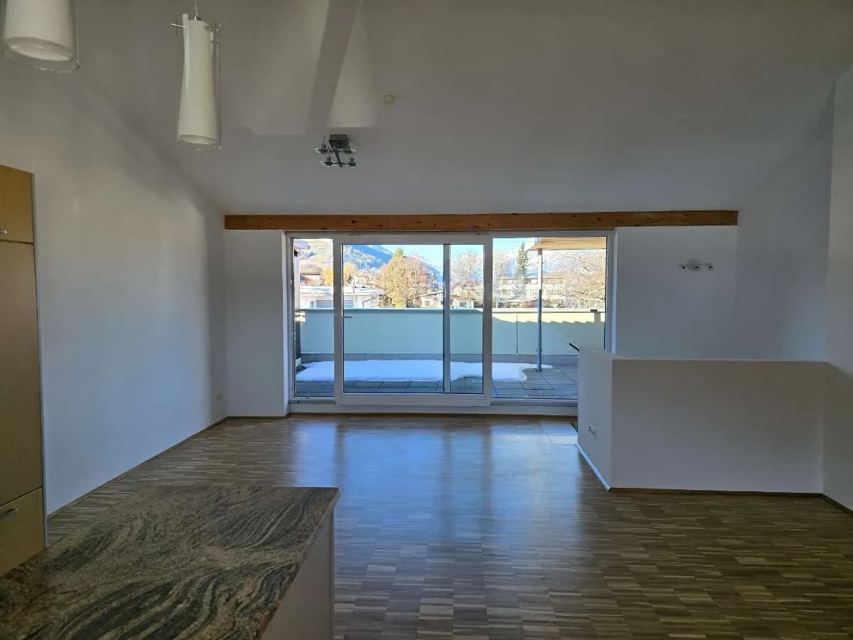 4-Zimmer-Wohnung mieten in Innsbruck-Land – 94 m², € 1.718 – Bild 8 von 11