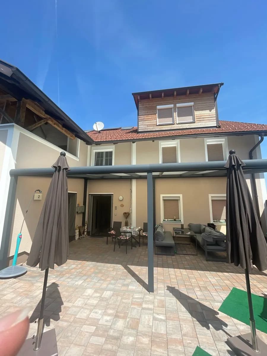 10-Zimmer-Gewerbeimmobilie kaufen in Braunau am Inn – 305 m², € 625.000 – Bild 2 von 12