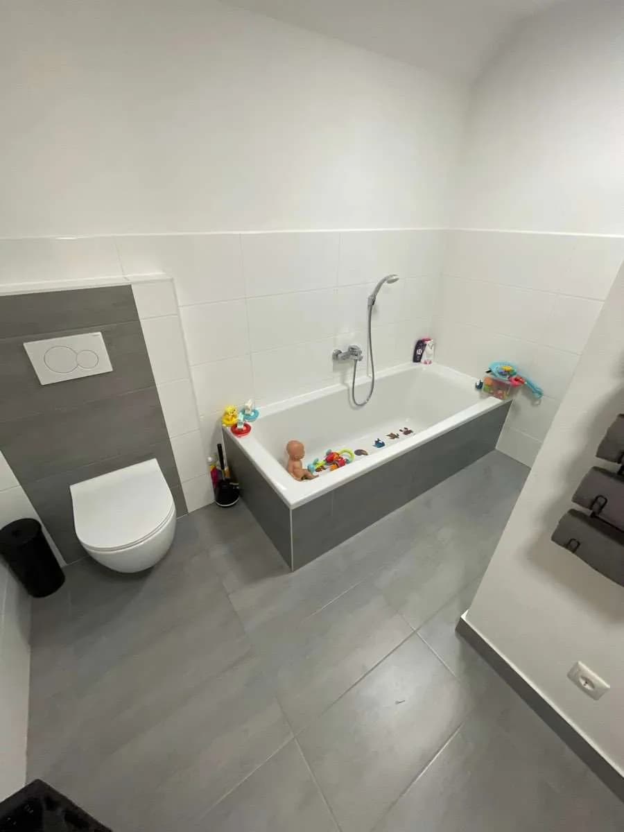 10-Zimmer-Gewerbeimmobilie kaufen in Braunau am Inn – 305 m², € 625.000 – Bild 9 von 12