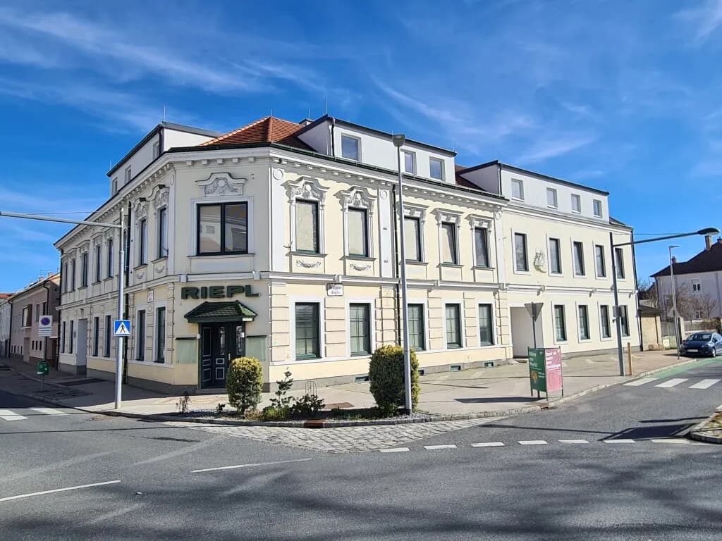 6-Zimmer-Wohnung kaufen in Hollabrunn – 117,51 m², € 299.000 – Bild 1 von 17