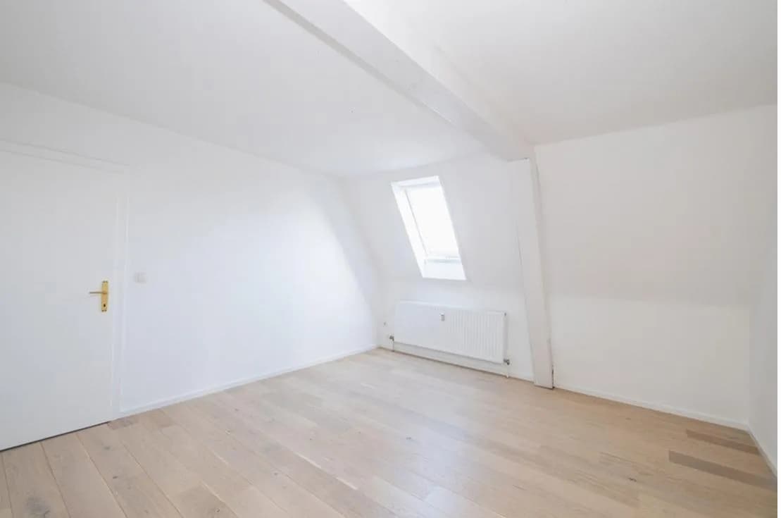 5-Zimmer-Wohnung mieten in Hallein – 240 m², € 3.700 – Bild 4 von 6