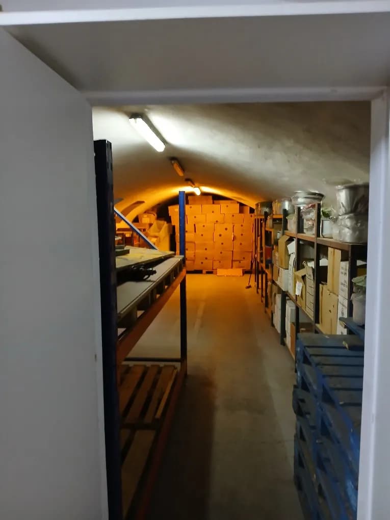 5-Zimmer-Gewerbeimmobilie mieten in Wien – 220 m², € 1.995