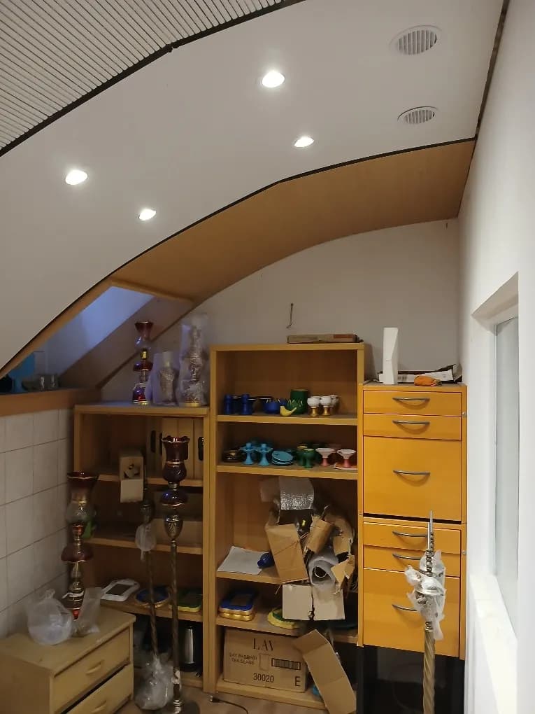 5-Zimmer-Gewerbeimmobilie mieten in Wien – 220 m², € 1.995 – Bild 2 von 3