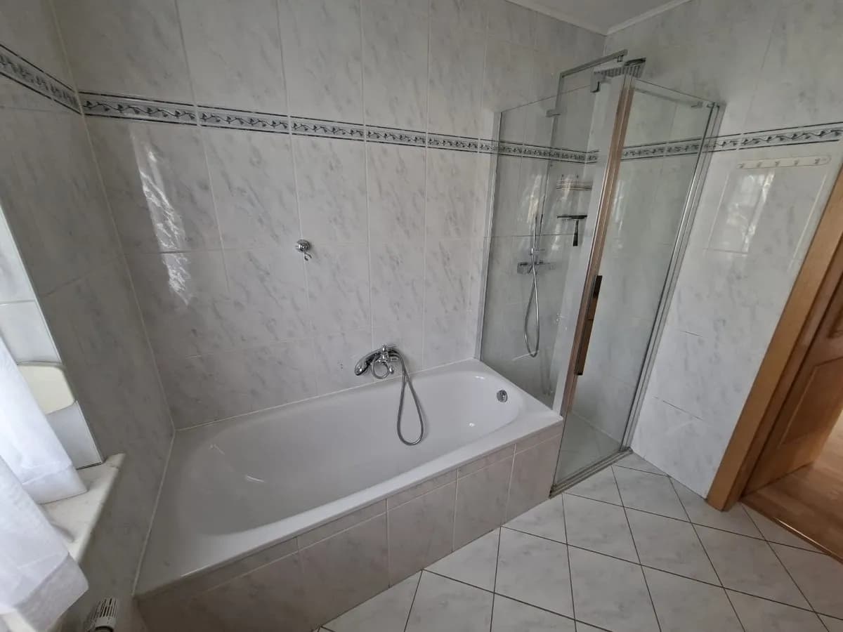 Haus mieten in Baden – 80 m², € 1.600 – Bild 16 von 34