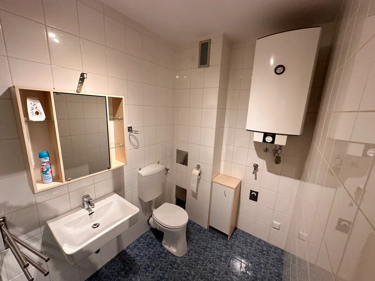 1-Zimmer-Wohnung mieten in Wiener Neustadt – 41 m², € 650 – Bild 10 von 14