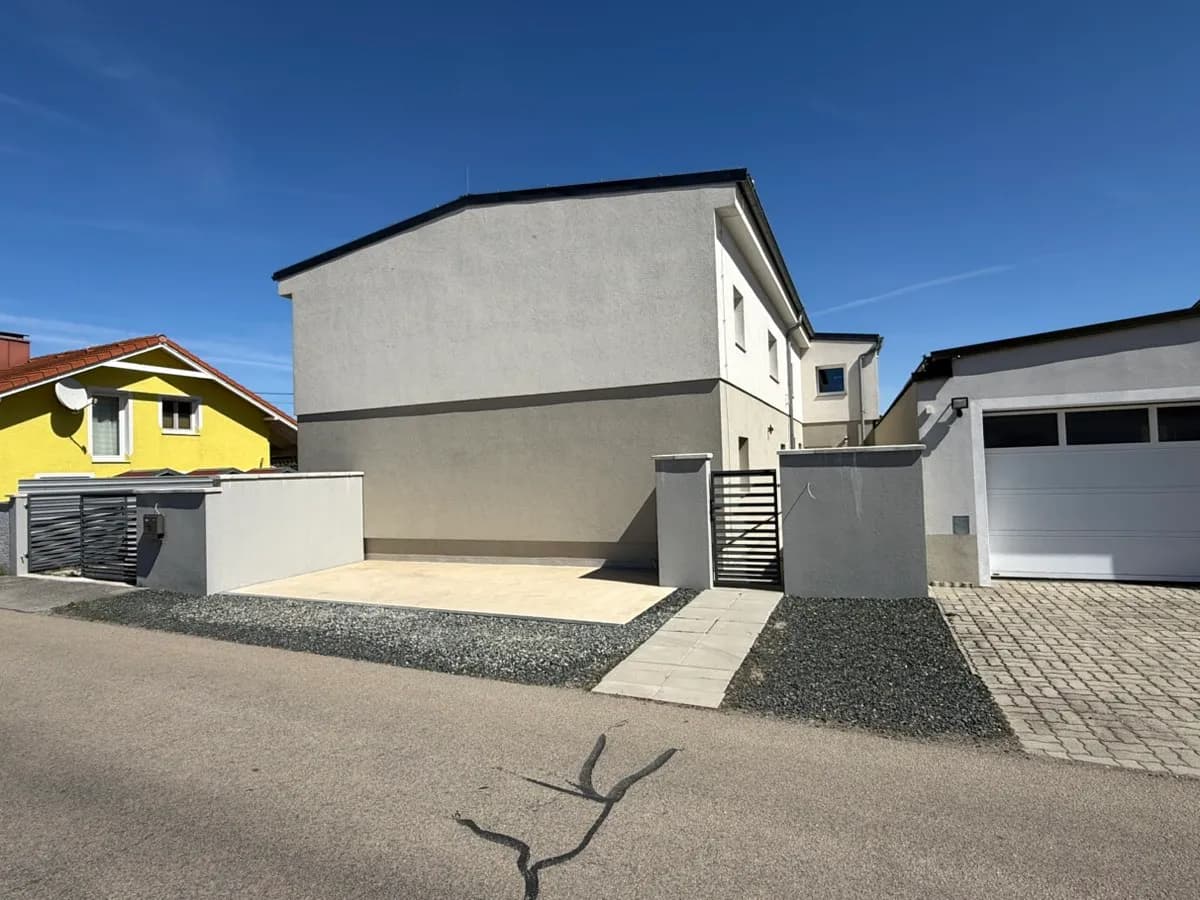10-Zimmer-Gewerbeimmobilie kaufen in Korneuburg – 241 m², € 589.000 – Bild 2 von 41