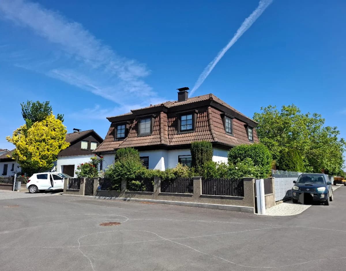6-Zimmer-Gewerbeimmobilie kaufen in Gänserndorf – 270 m², € 389.000 – Bild 1 von 41