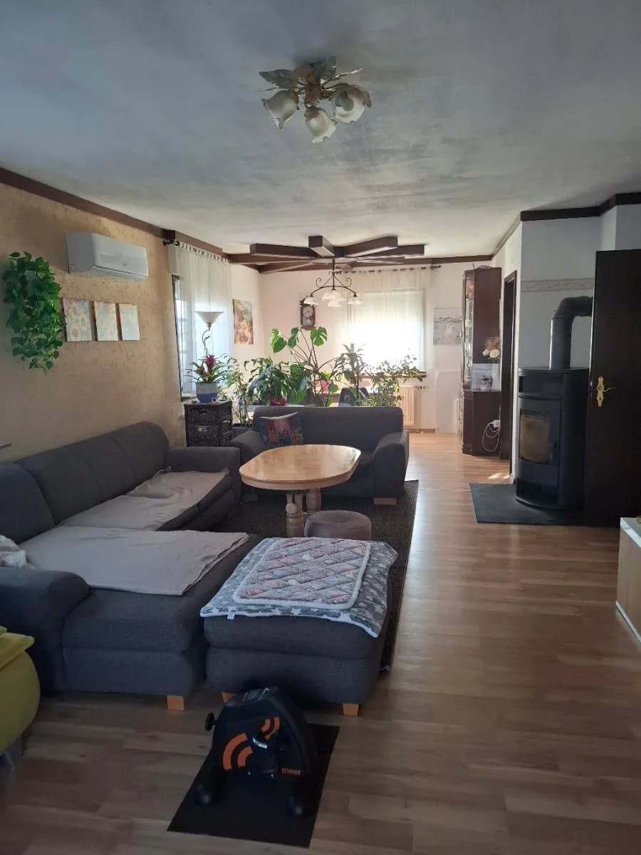 6-Zimmer-Gewerbeimmobilie kaufen in Gänserndorf – 270 m², € 389.000 – Bild 5 von 41