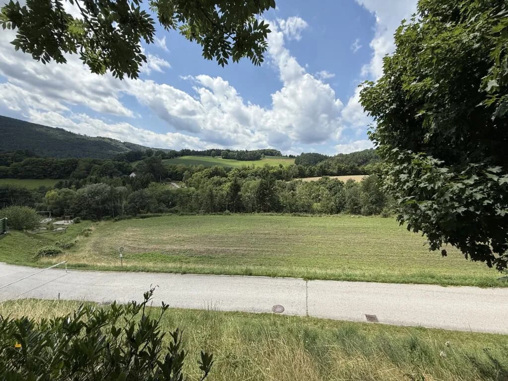 Grundstück kaufen in Wiener Neustadt Land – 695 m², € 66.300 – Bild 1 von 5