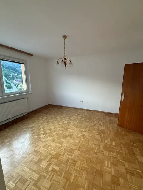 2-Zimmer-Wohnung mieten in Leoben – 55 m², € 800 – Bild 2 von 8