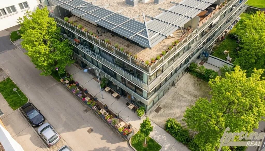 Gewerbeimmobilie kaufen in Wien – 90 m², € 299.000 – Bild 1 von 14