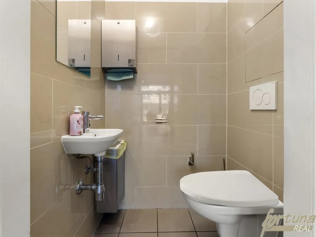 Gewerbeimmobilie kaufen in Wien – 90 m², € 299.000 – Bild 12 von 14