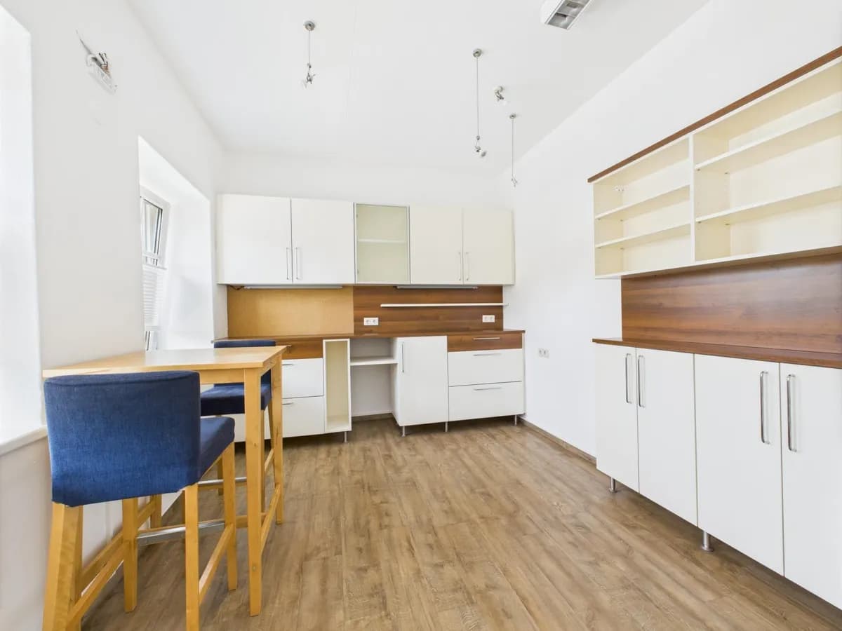 Gewerbeimmobilie mieten in Linz – 120 m², € 1.296 – Bild 3 von 10