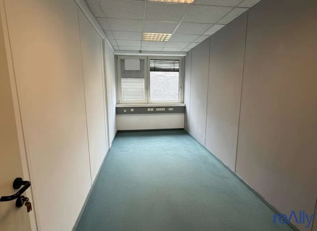 9-Zimmer-Gewerbeimmobilie mieten in Wien – 235 m², € 2.891 – Bild 10 von 17