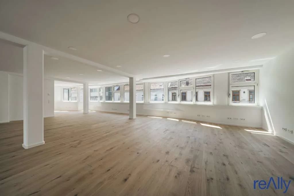 Gewerbeimmobilie mieten in Wien – 240 m², € 3.324