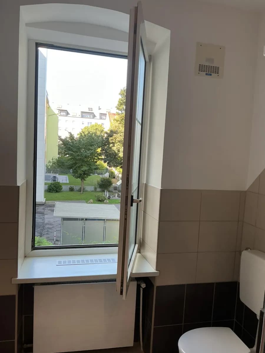 1-Zimmer-Wohnung mieten in Linz – 30 m², € 480 – Bild 2 von 9