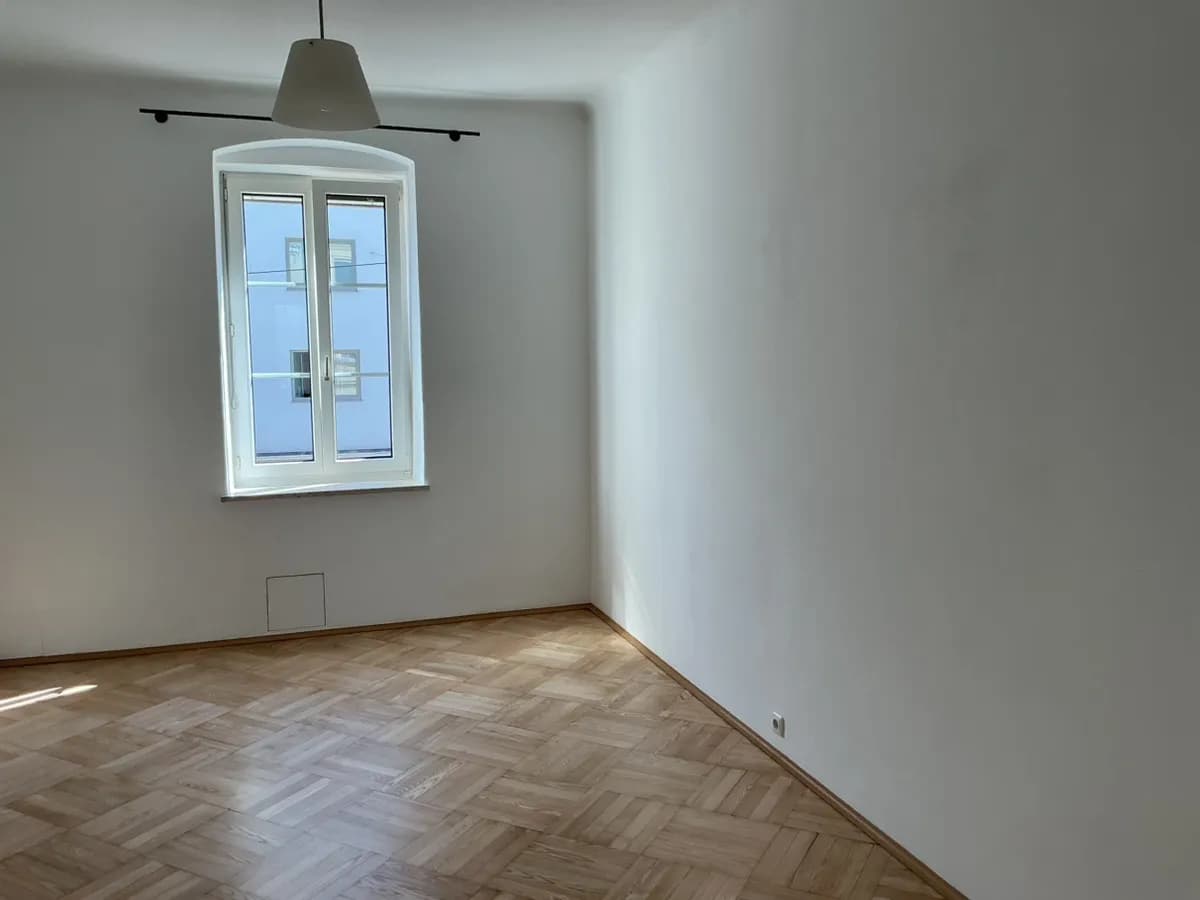 1-Zimmer-Wohnung mieten in Linz – 30 m², € 480 – Bild 9 von 9