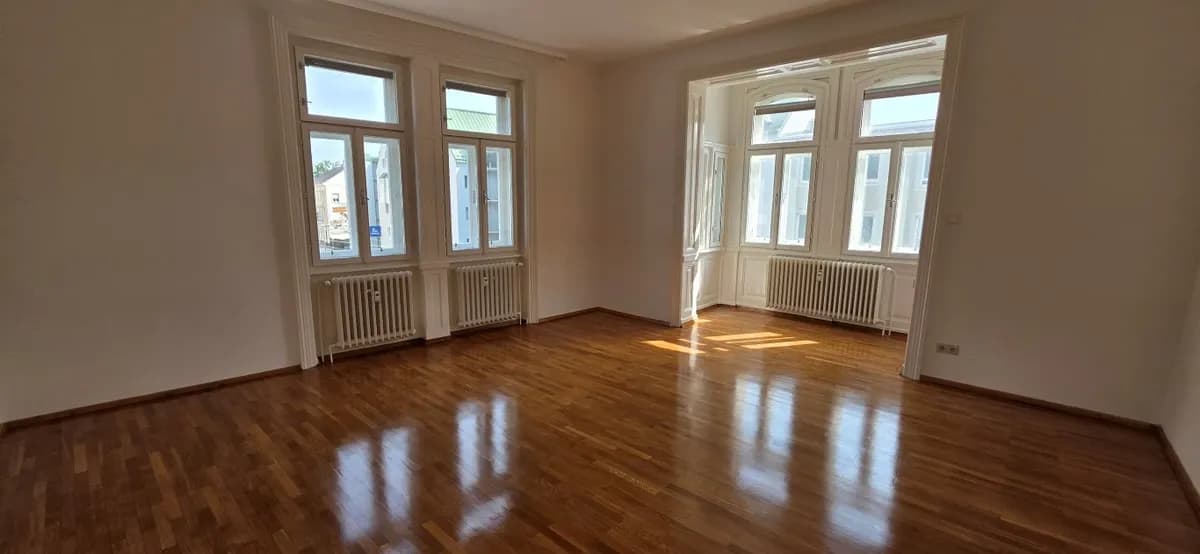 4-Zimmer-Wohnung mieten in Sankt Pölten – 170 m², € 1.370 – Bild 1 von 21
