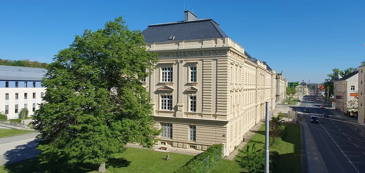 4-Zimmer-Wohnung mieten in Sankt Pölten – 170 m², € 1.370 – Bild 10 von 21