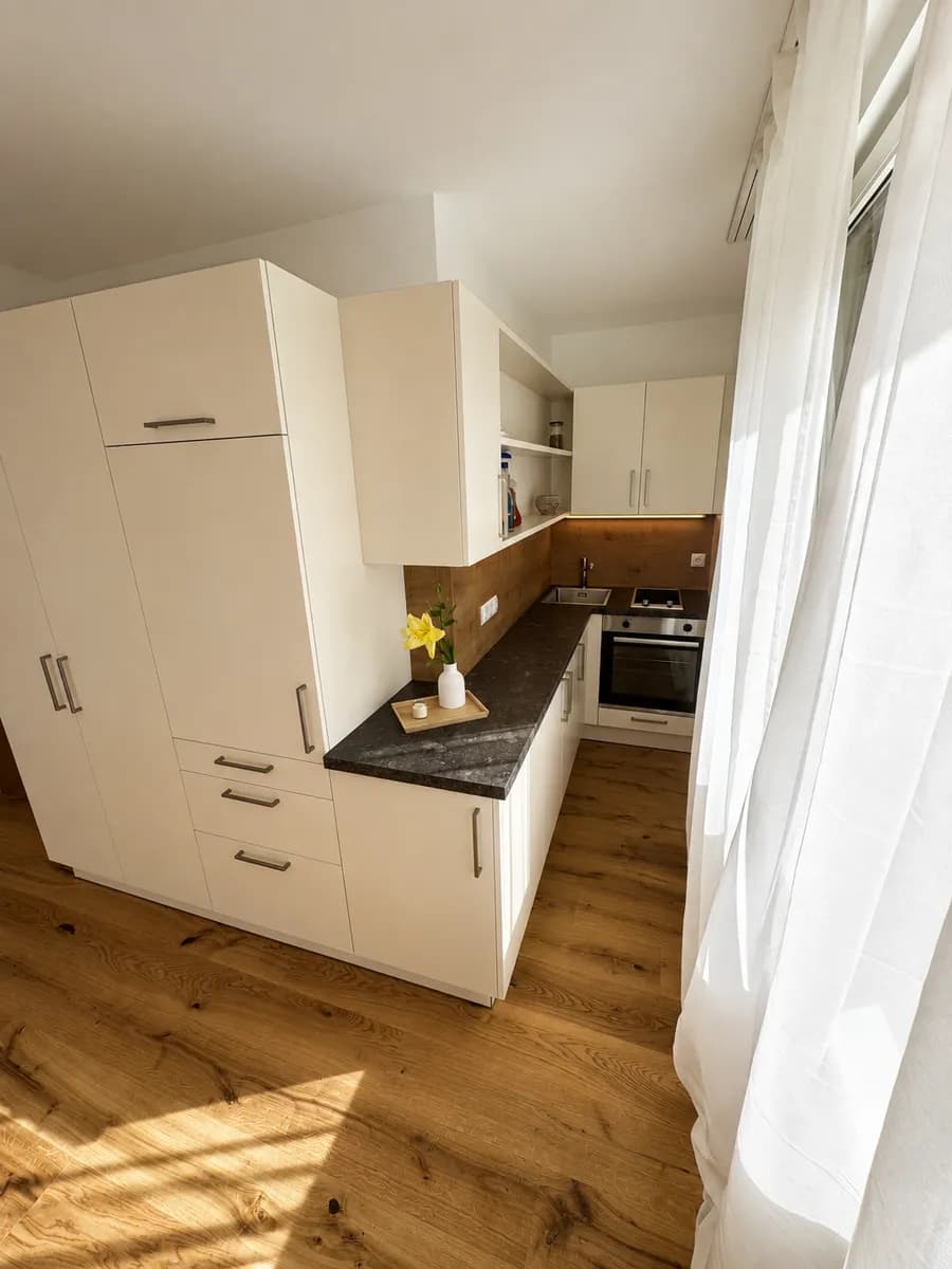 1-Zimmer-Wohnung mieten in Salzburg-Umgebung – 24 m², € 832 – Bild 2 von 7