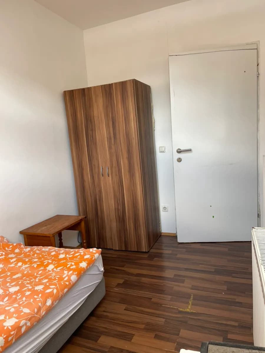 1-Zimmer-Wohnung mieten in Klagenfurt – 8 m², € 270 – Bild 2 von 3