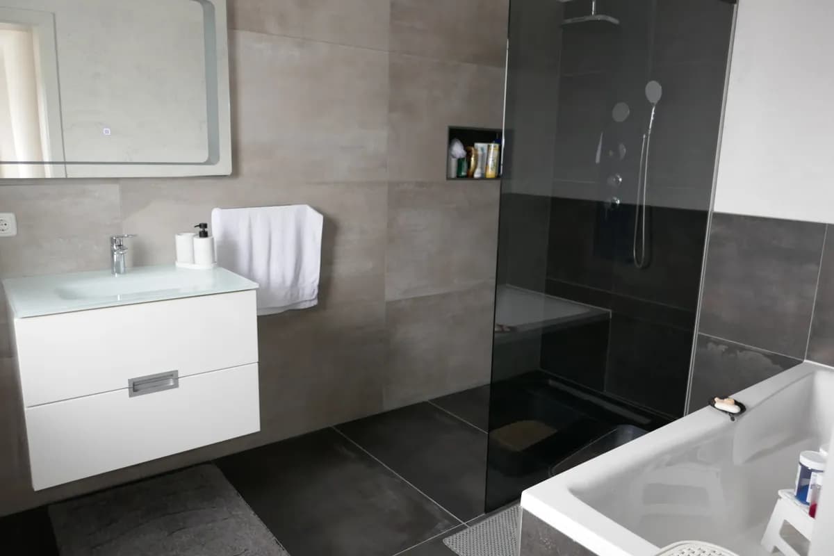 6-Zimmer-Haus kaufen in Vöcklabruck – 140 m², € 466.000 – Bild 6 von 8