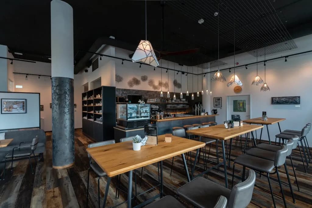 Gewerbeimmobilie mieten in Kufstein – 211 m², € 2.973 – Bild 1 von 17