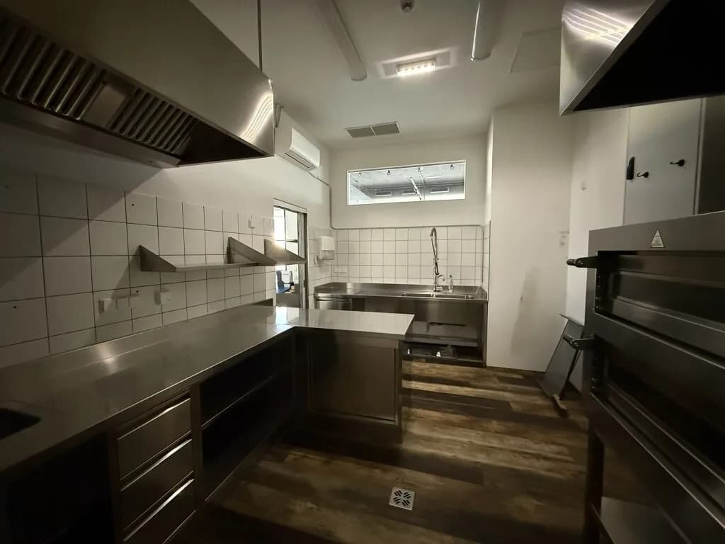 Gewerbeimmobilie mieten in Kufstein – 211 m², € 2.973 – Bild 14 von 17