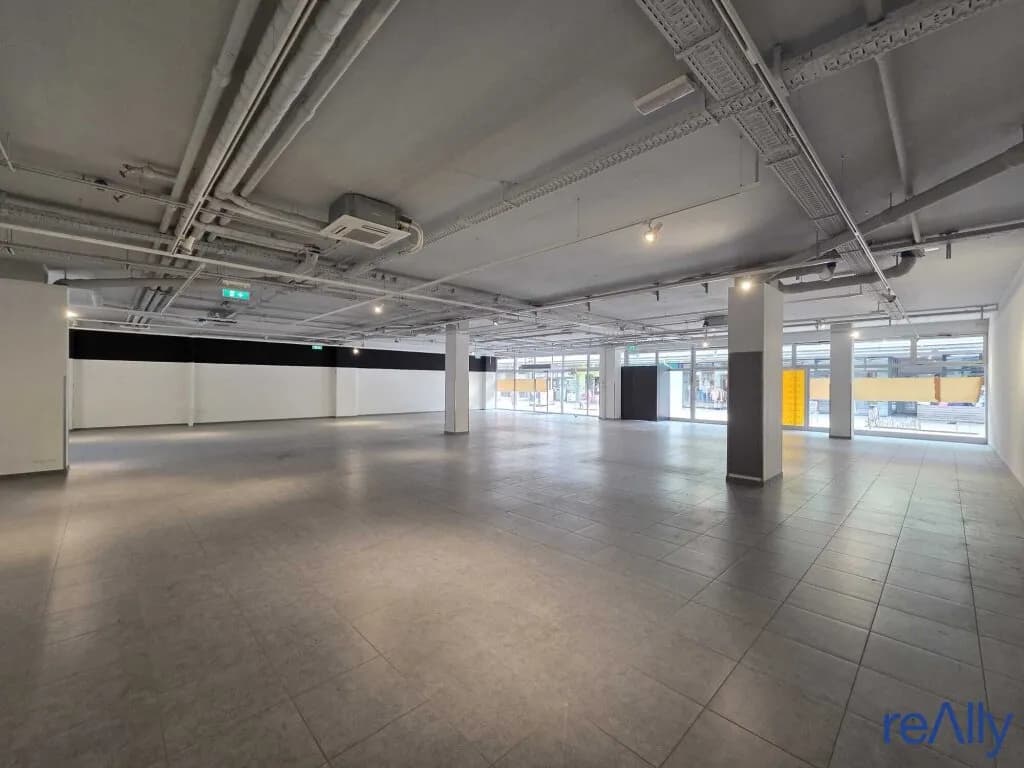 Gewerbeimmobilie mieten in Korneuburg – 424 m², € 6.521