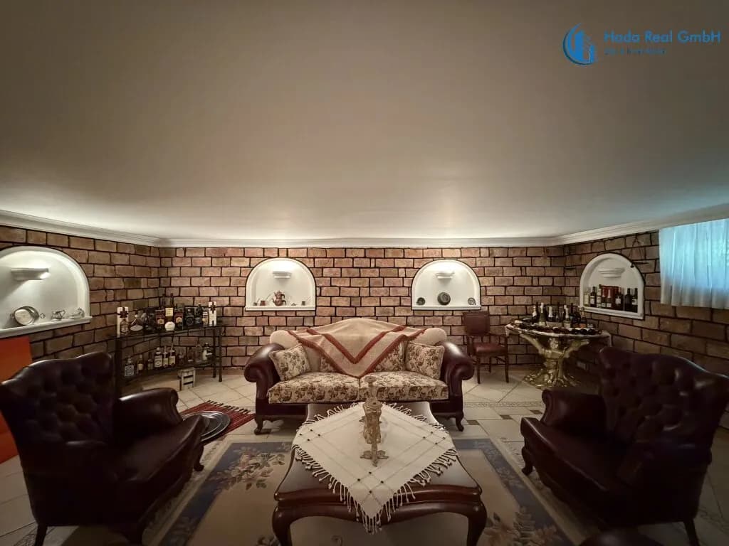 8-Zimmer-Haus kaufen in Baden – 237,1 m², € 1.200.000 – Bild 27 von 62