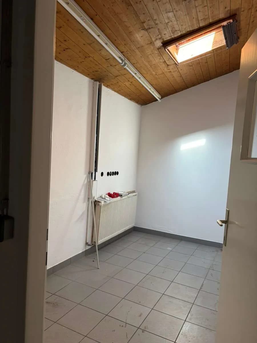 5-Zimmer-Gewerbeimmobilie mieten in Braunau am Inn – 456 m², € 4 – Bild 10 von 14