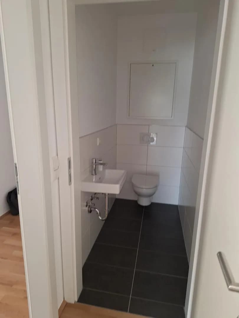 4-Zimmer-Wohnung mieten in Gmunden – 99,41 m², € 1.561 – Bild 3 von 9