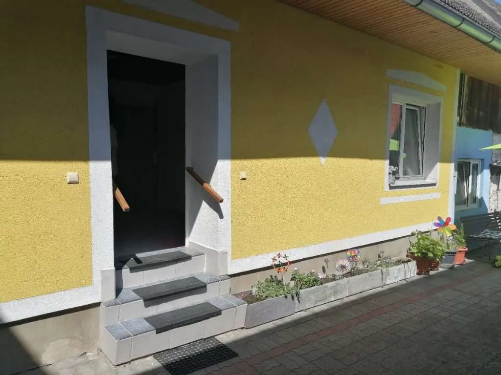 2-Zimmer-Wohnung mieten in Krems Land – 40 m², € 480 – Bild 2 von 10