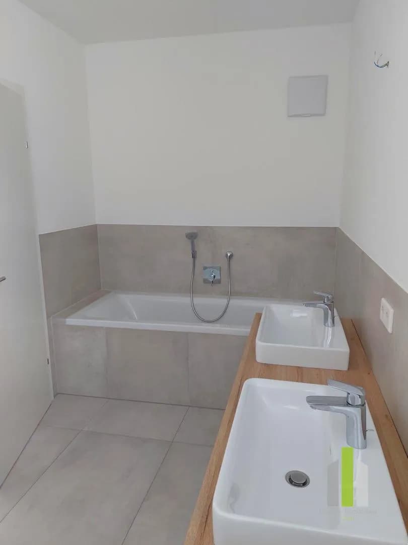 3-Zimmer-Wohnung mieten in Salzburg Stadt – 93 m², € 2.355 – Bild 4 von 8