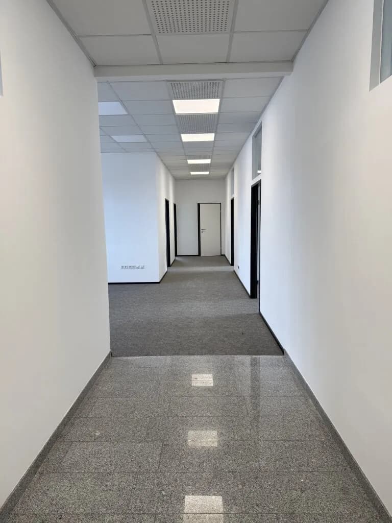 5-Zimmer-Gewerbeimmobilie mieten in Weiz – 149 m², € 1.921 – Bild 3 von 8
