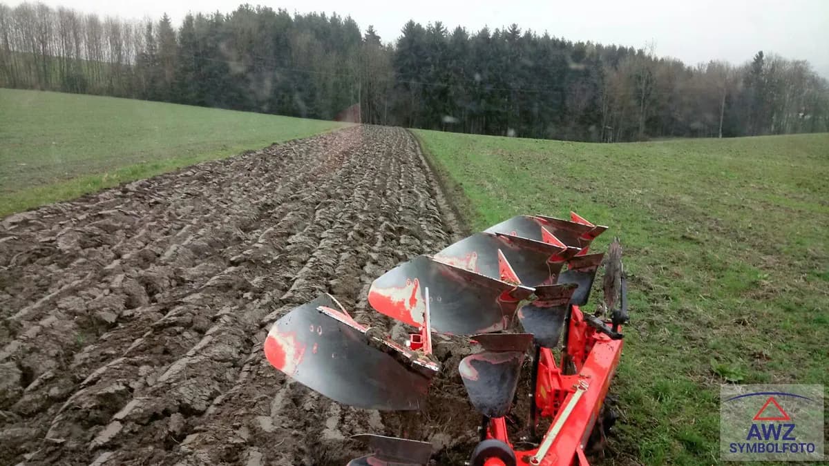 Grundstück kaufen in Tulln – 28 000 m²