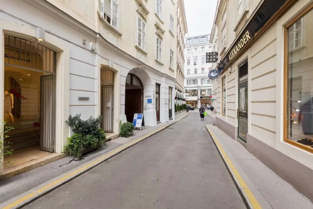 5-Zimmer-Wohnung mieten in Wien – 265 m², € 5.885 – Bild 2 von 40