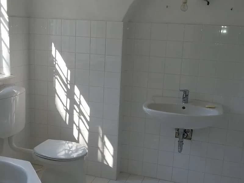 4-Zimmer-Wohnung mieten in Bruck an der Leitha – 180 m², € 1.487 – Bild 8 von 15