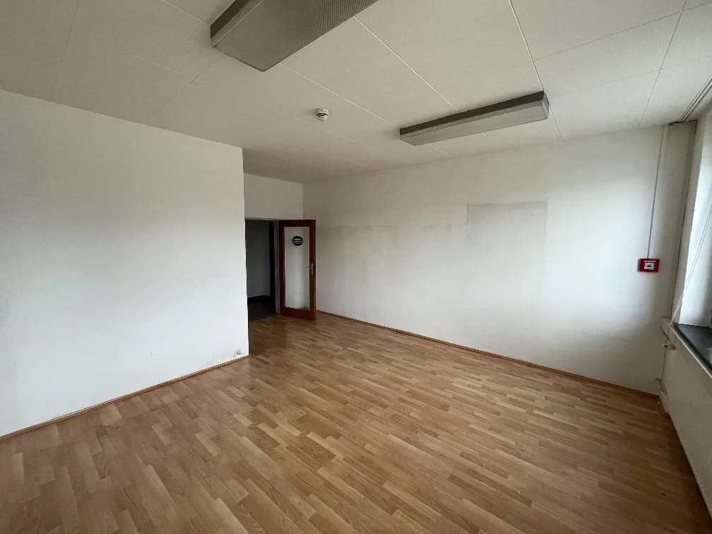 Gewerbeimmobilie mieten in Krems an der Donau – 2 600 m², € 14 – Bild 7 von 12