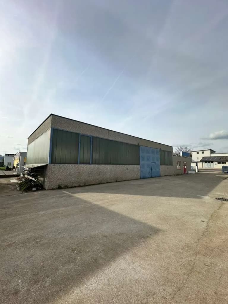 Gewerbeimmobilie mieten in Wiener Neustadt – 360 m², € 4.490 – Bild 2 von 9