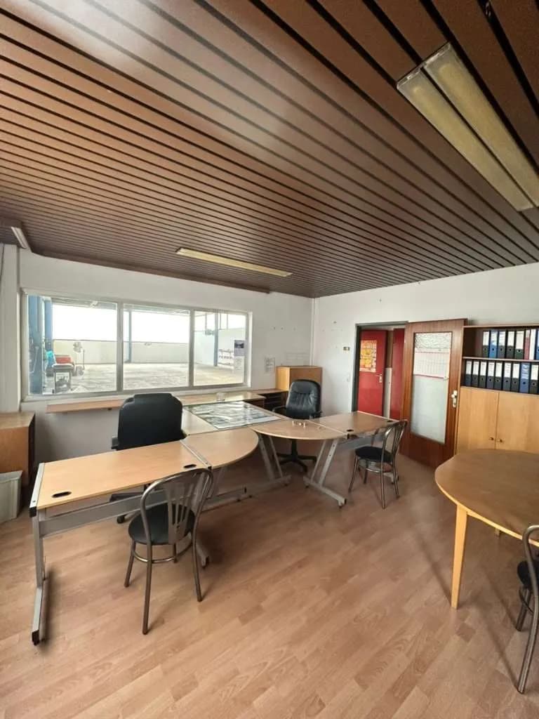 Gewerbeimmobilie mieten in Wiener Neustadt – 360 m², € 4.490 – Bild 8 von 9